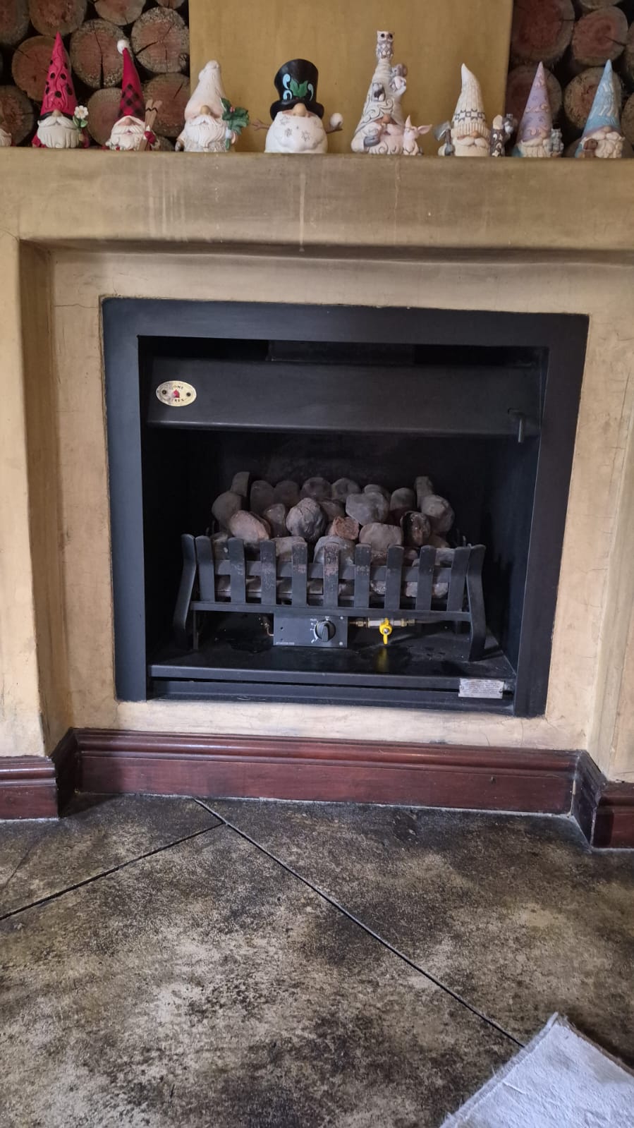 Fireplace maintenance before winter